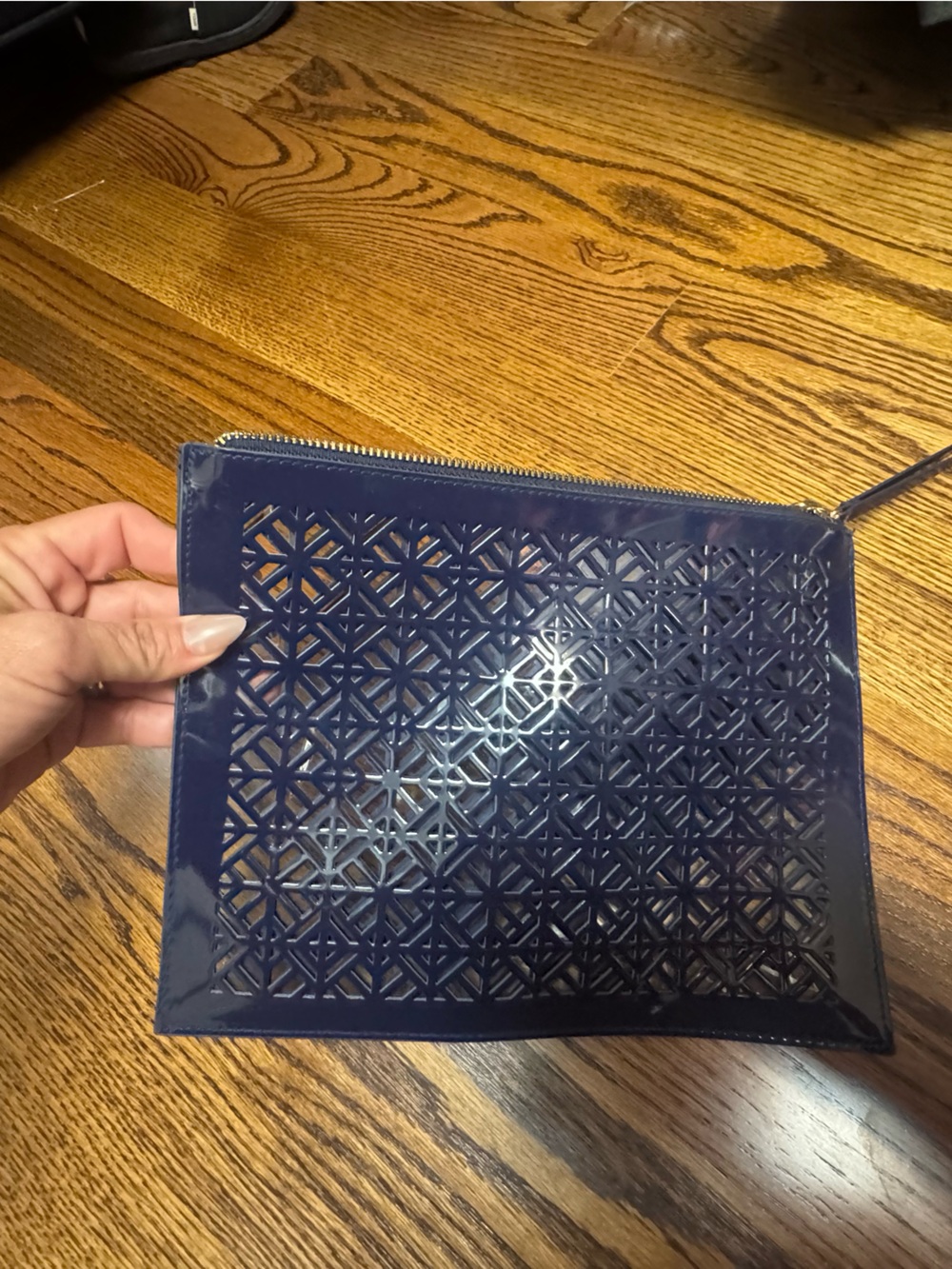 Tory Burch Navy Laser-Cut Handbag Wristlet Clutch ladies bag